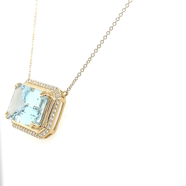 Luxurious 14K Yellow Gold Necklace with 6-Carat Octagon-Cut Aqua Stone – Timeless Elegance (PJC34168N)