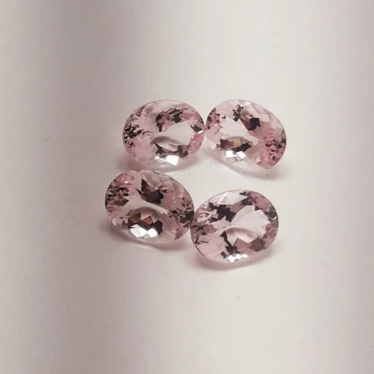 Blue morganite stone top