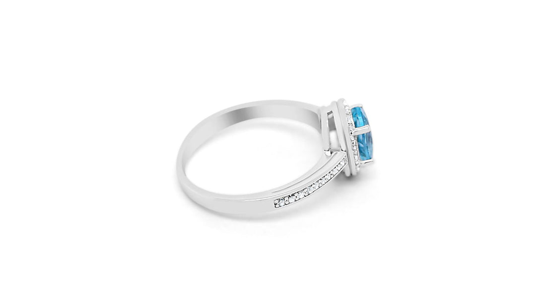 Aquamarine Solitaire Ring: Elegant Oval, Sterling Silver - Bluestargemstones - - 