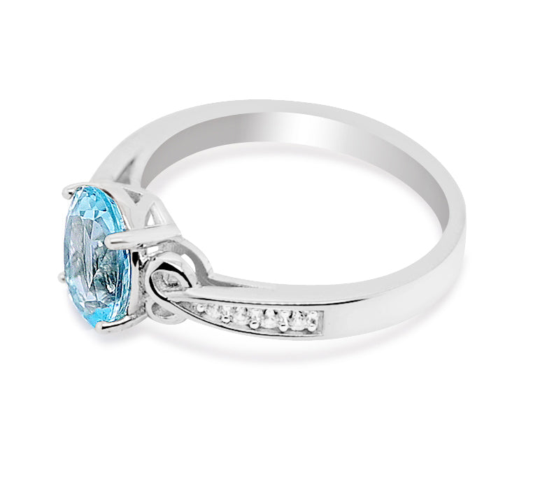 Mesmerizing Light Blue Aquamarine Solitaire Ring in Sterling Silver - Bluestargemstones - - 