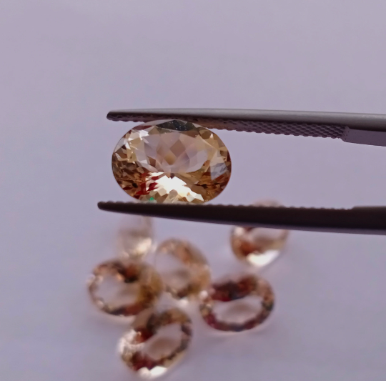 Natural Peach Morganite 2.10 Cts Oval 8x10mm (MGOV004) - Bluestargemstones - - 