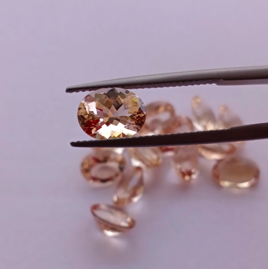 Natural Peach Morganite 9x7mm Oval Cut 1.57 Ct (MGOV008) - Bluestargemstones - - 