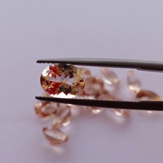 Natural Peach Morganite 9x7mm Oval Cut 1.57 Ct (MGOV008) - Bluestargemstones - - 