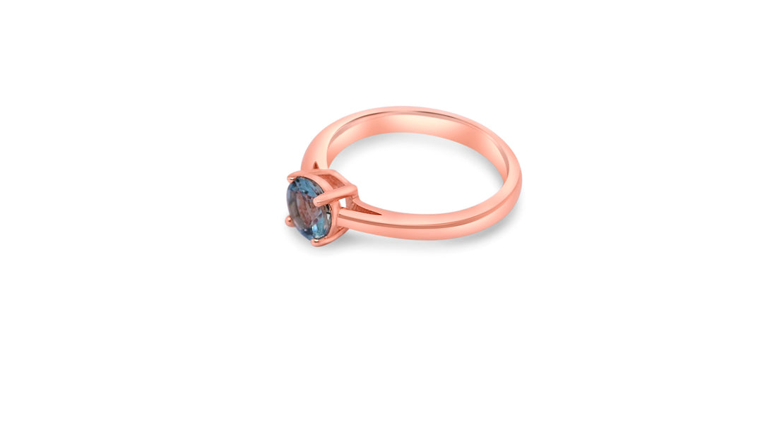 Round Aquamarine Solitaire Ring 1