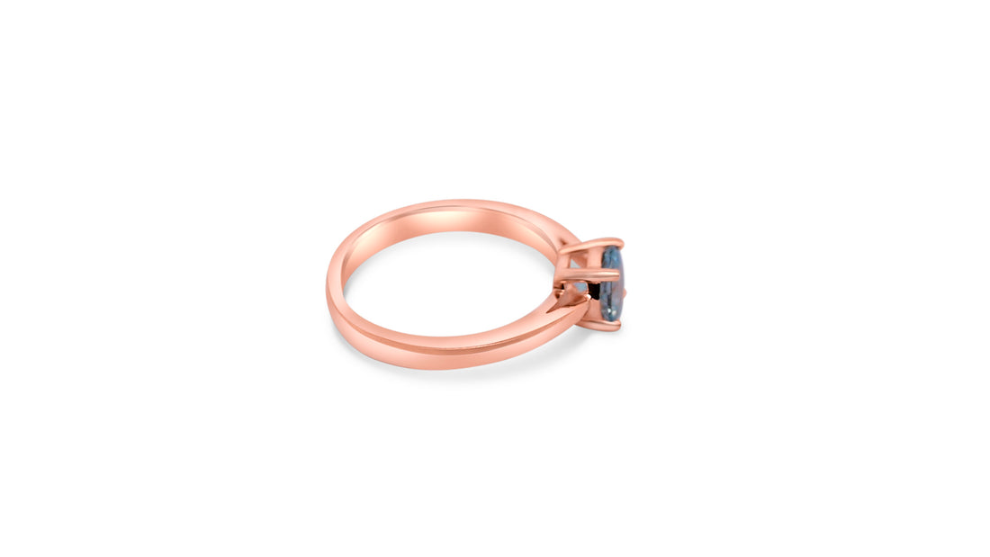 Round Aquamarine Solitaire Ring 4