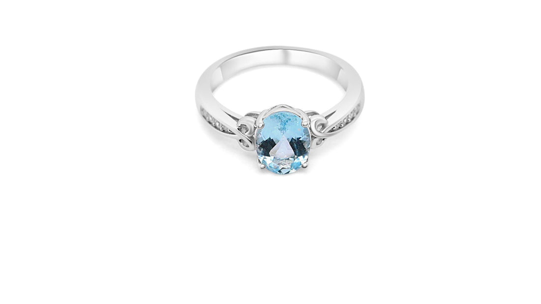 Light Blue Aquamarine Solitaire Ring for Gift in Sterling Silver with Elegant Oval Design