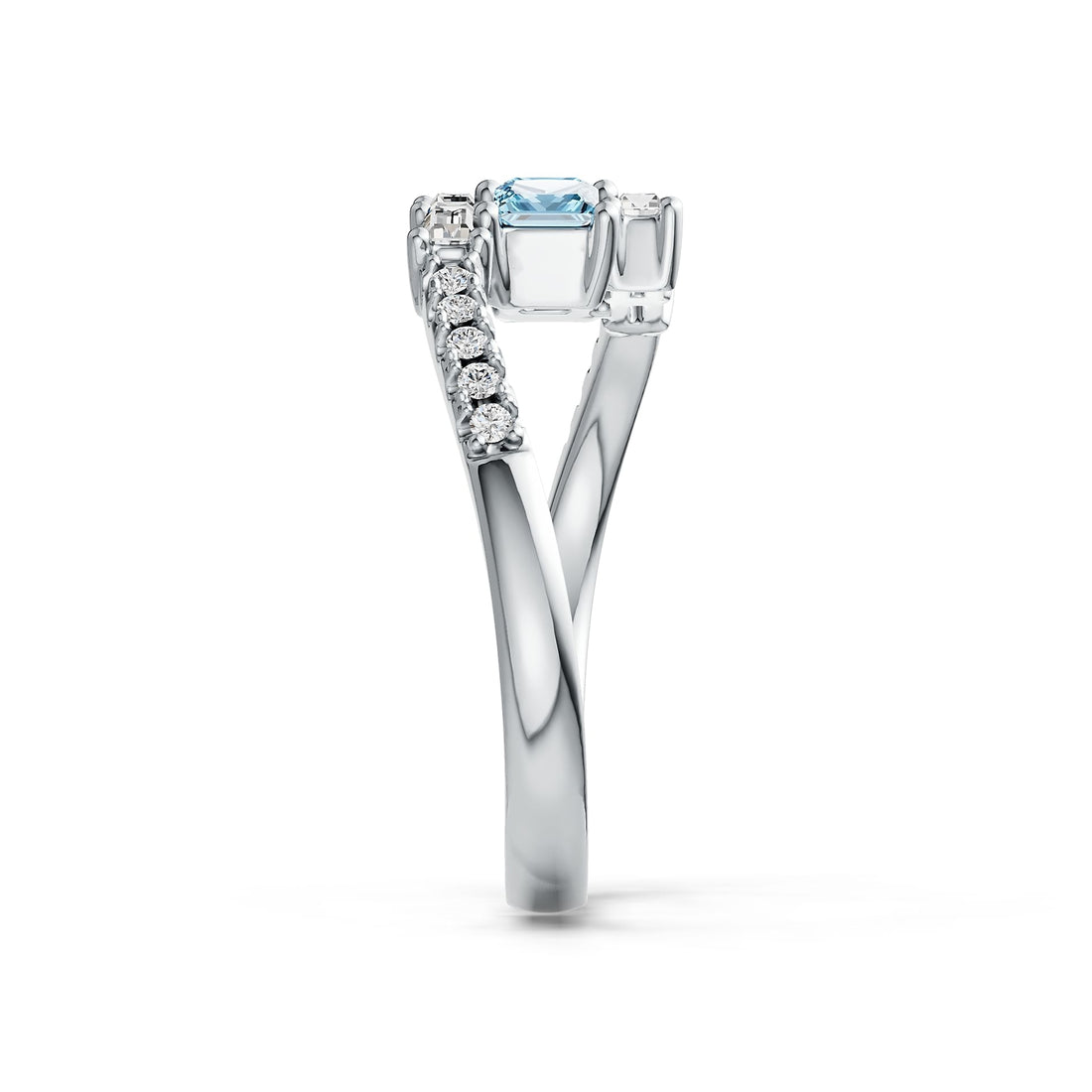 14K Gold Aquamarine & Diamond Ring – Princess Cut Trio with Baguette