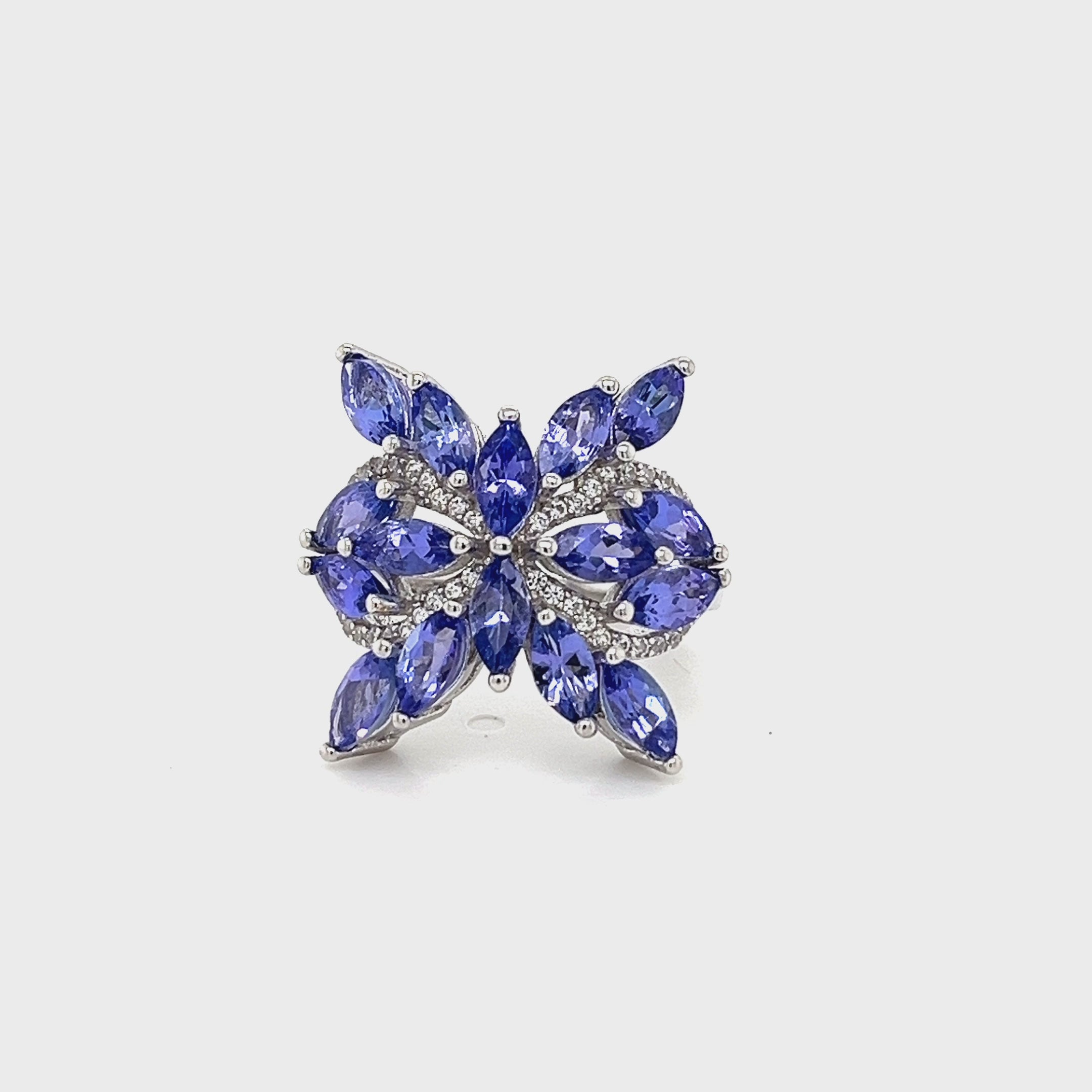 Tanzanite Cluster Ring: 18.1 Carats of Elegance (PJC15151R)